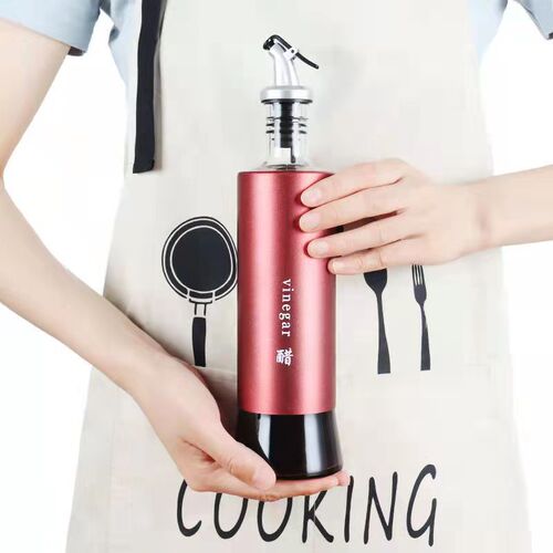 Stainless steel glass oil pot home kitchen soy sauce bottle cover leather sealed oil tank leak-proof seasoning vinegar bottle wholesale