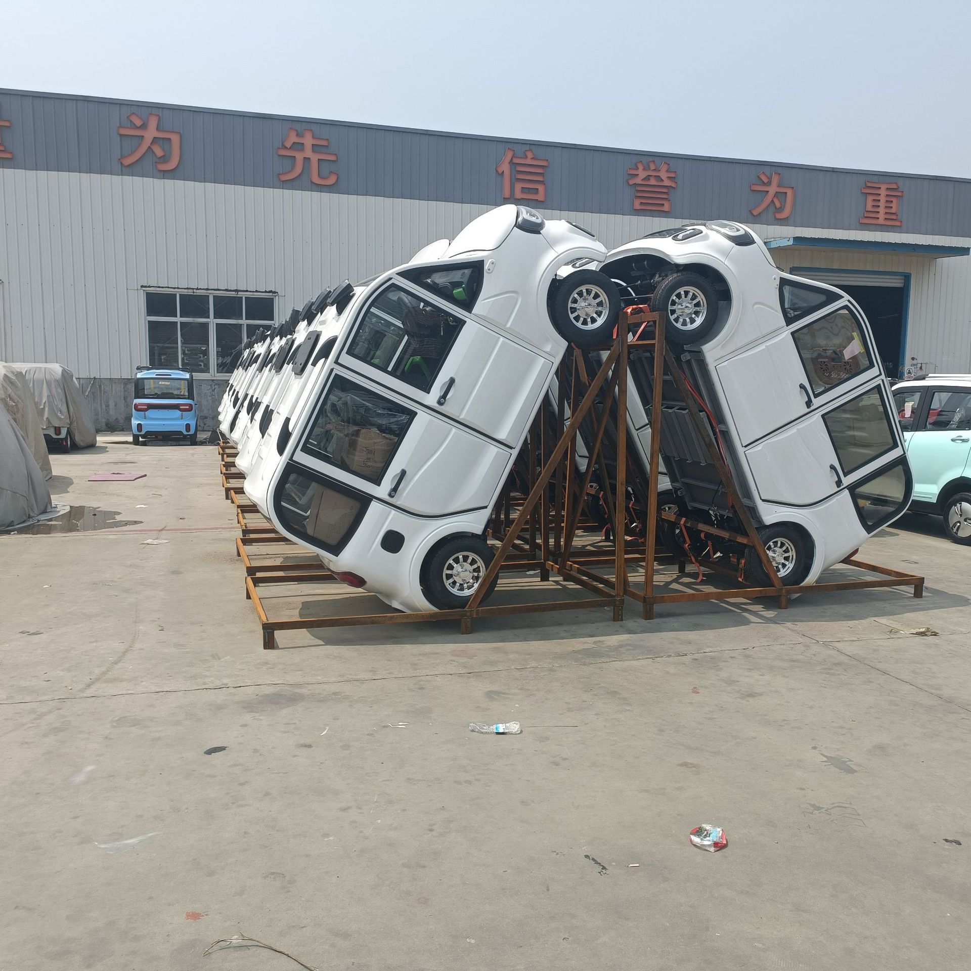 Scooter eléctrico de cuatro ruedas de mujer para niños y ancianos