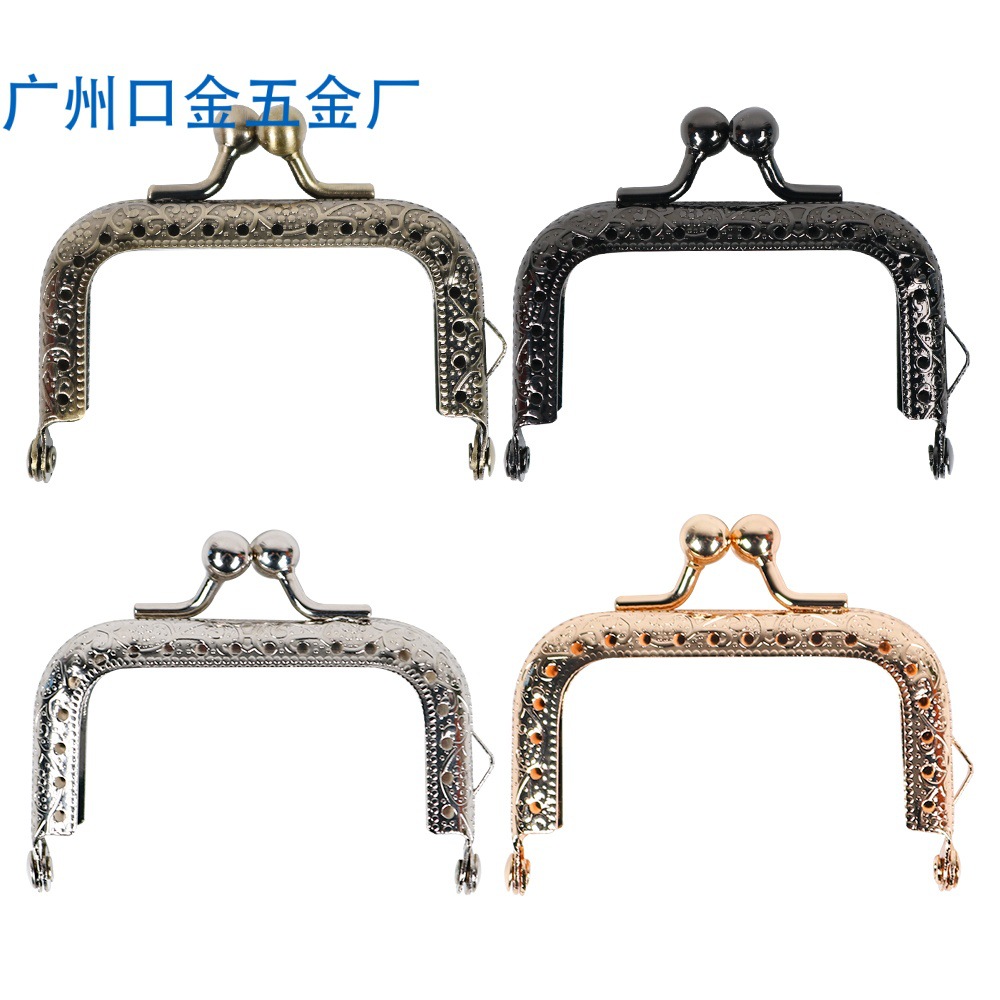 Spot 6,5 cm máquina de relieve cuadrada Jinbu坑 mini oro oro oro pequeño oro