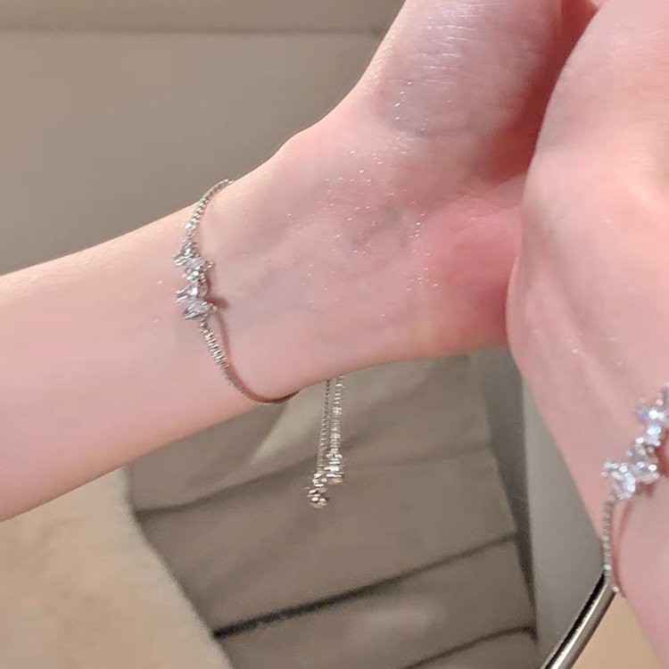 Small design universal elegant fashionable bracelet with zircon