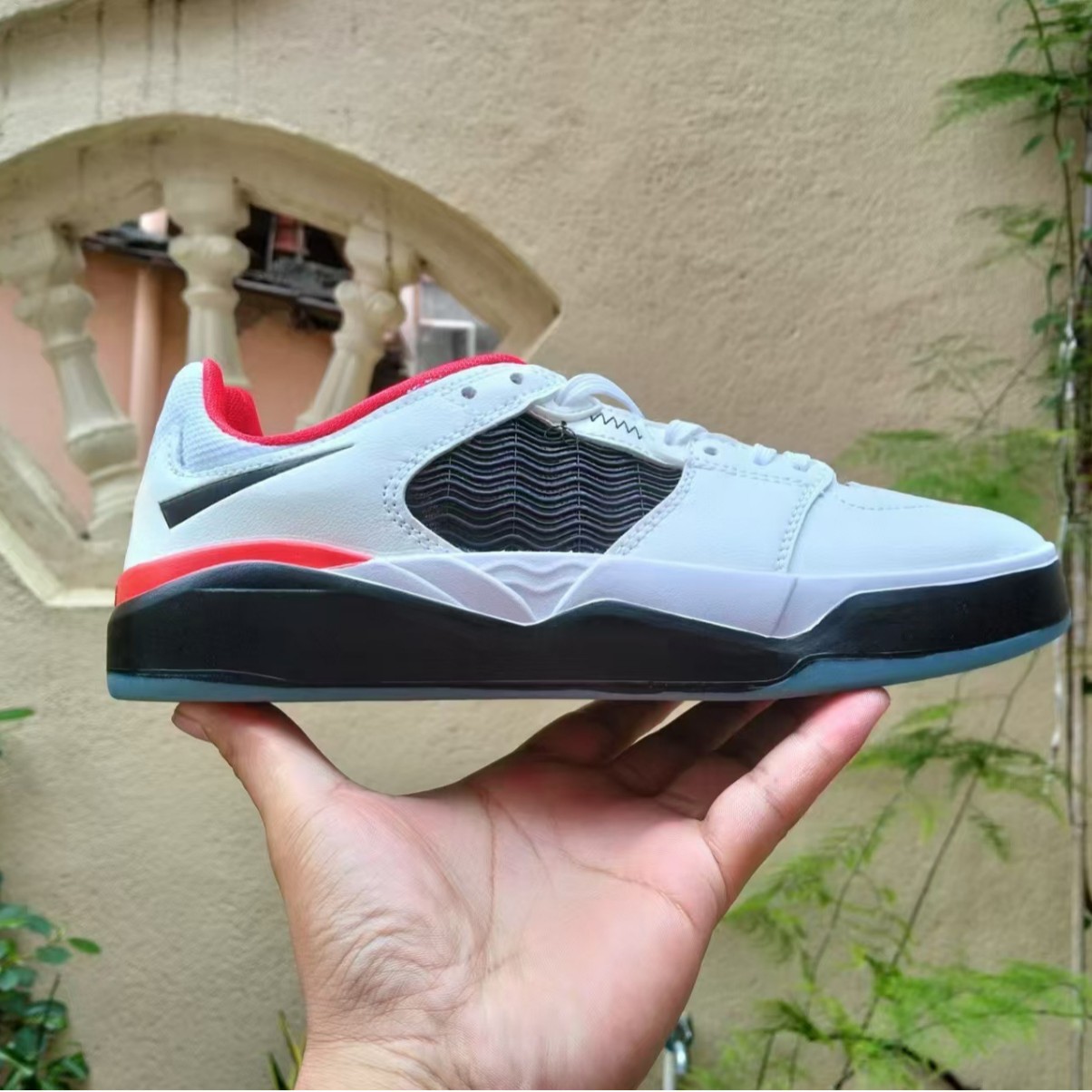 Non-Slip, Wear-Resistant, Lightweight Low-Cut Sneakers for Men and Women, Sports and Casual Shoes, Bread Shoes