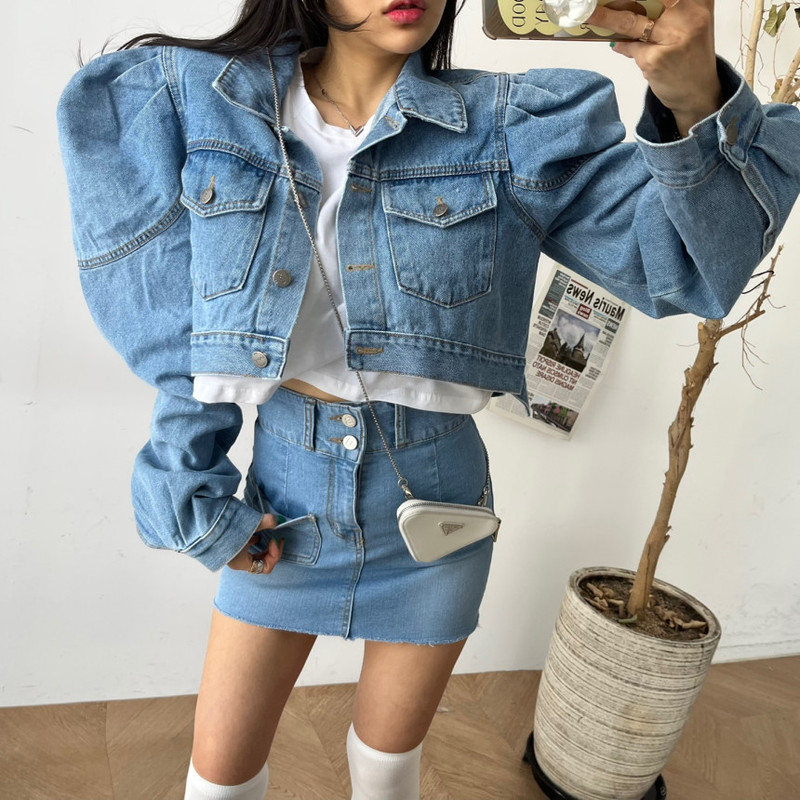 Korean Chic Autumn Retro Simple Lapel Topstitch Design Double Pocket Puff Sleeve Short Jacket Denim Coat Korean Chic Autumn Retro Simple Lapel Topstitch Design Double Pocket Puff Sleeve Short Jacket Denim Coat