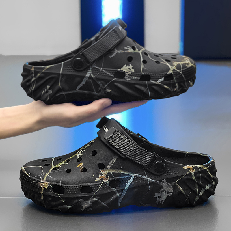 2024 zapatos de fondo grueso para hombres de verano nuevos zapatos de playa para usar sandalias zapatillas de bolsillo