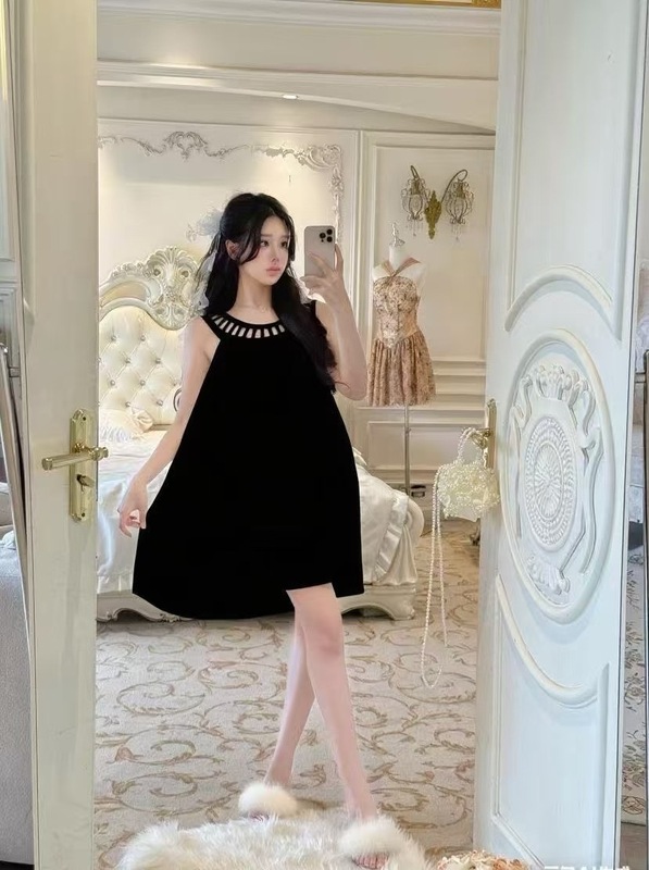 睡裙女款2025新款夏带胸垫冰丝吊带无袖镂空法式蕾丝家居服可外穿|undefined