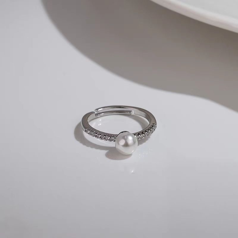 클래식 화이트 아코야