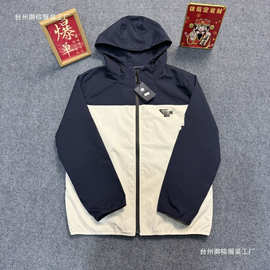 26爆款连帽百搭防风帅气情侣新款外套男女夹克休闲三角标时尚上衣