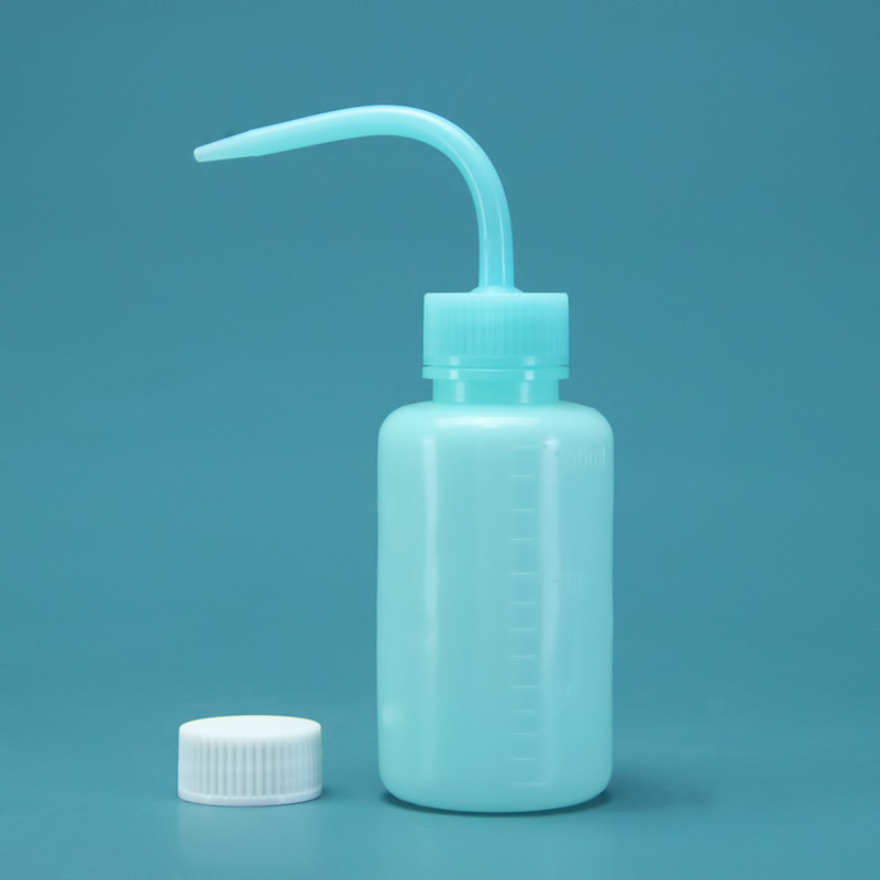 Botella de lavado de plástico engrosada Botella de boca doblada Spot al por mayor 150ml Botella de riego suculentas Botella de extrusión Codo de lavado de plástico