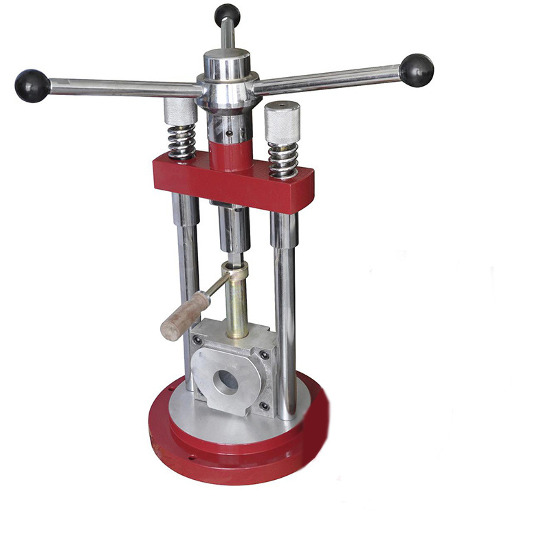 Máquina Inyectora de Prótesis Flexibles Dentales en Aleación Dividida image 6