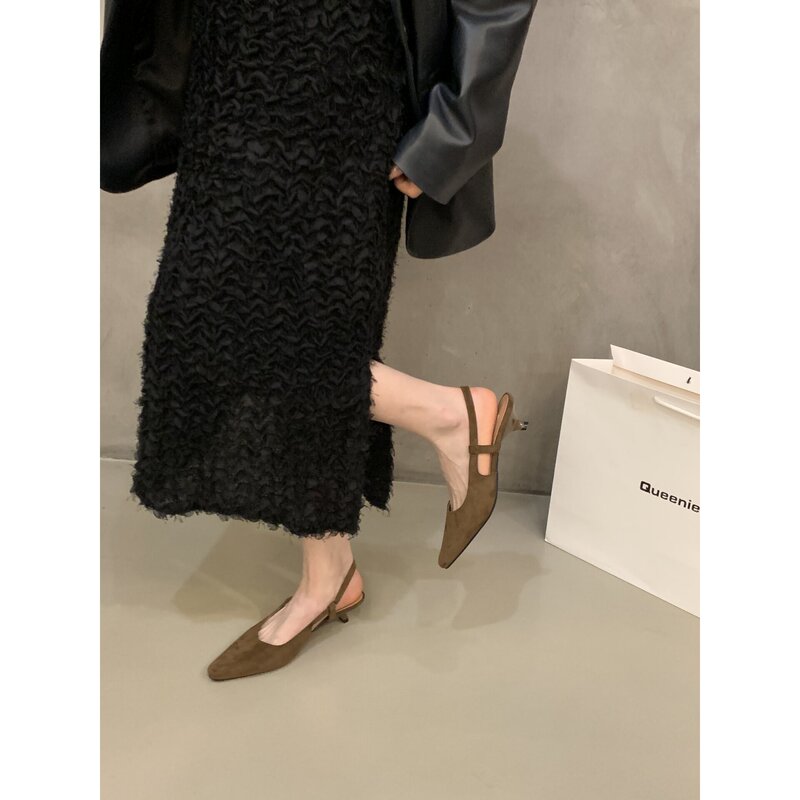French-Style Kitten Heel Suede Black Closed-Toe Sandals Fairy Shoes 2026 Spring/Summer Elegant Red High-Heeled Pumps