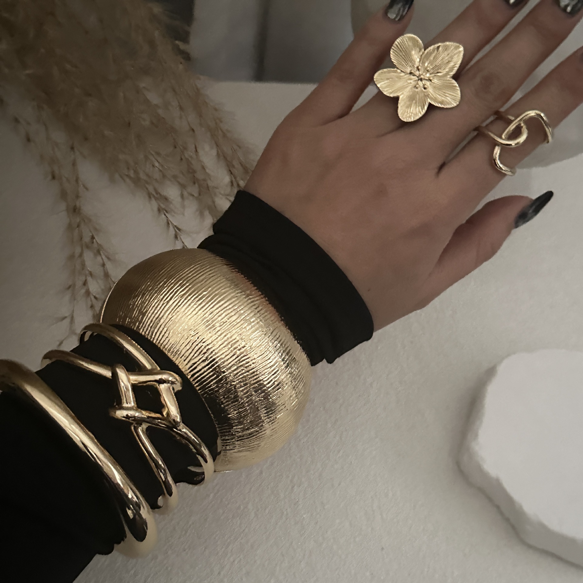 9g Weight Jewelry Set Classification 1 Piece Quantity Holiday, Daily Occasion Alloy Material Geometric Pattern All Seasons Season Unisex Gender Plating Design Retro, Simple Style Style Retro Simple Style Geometric Alloy Plating Unisex Jewelry Set 18