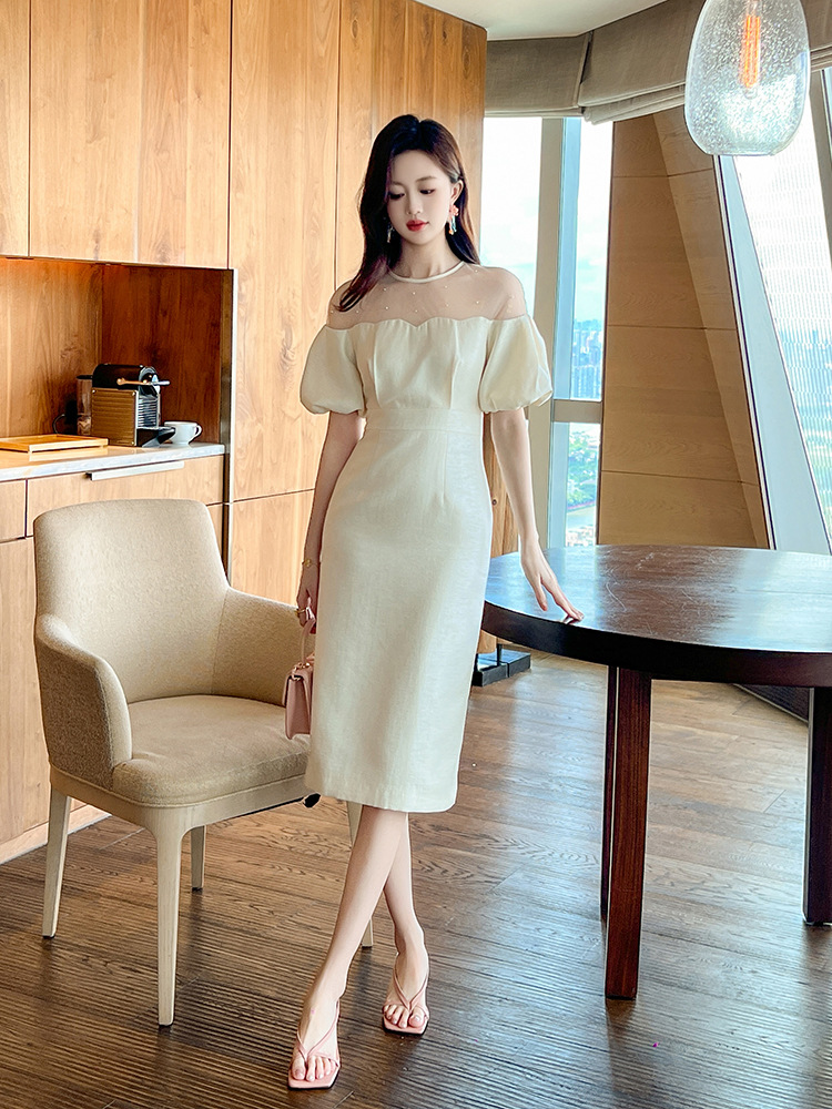Đầm dự tiệc maxi nữ tay phồng thắt eo kiểu dáng thanh lịch — Màu kem
