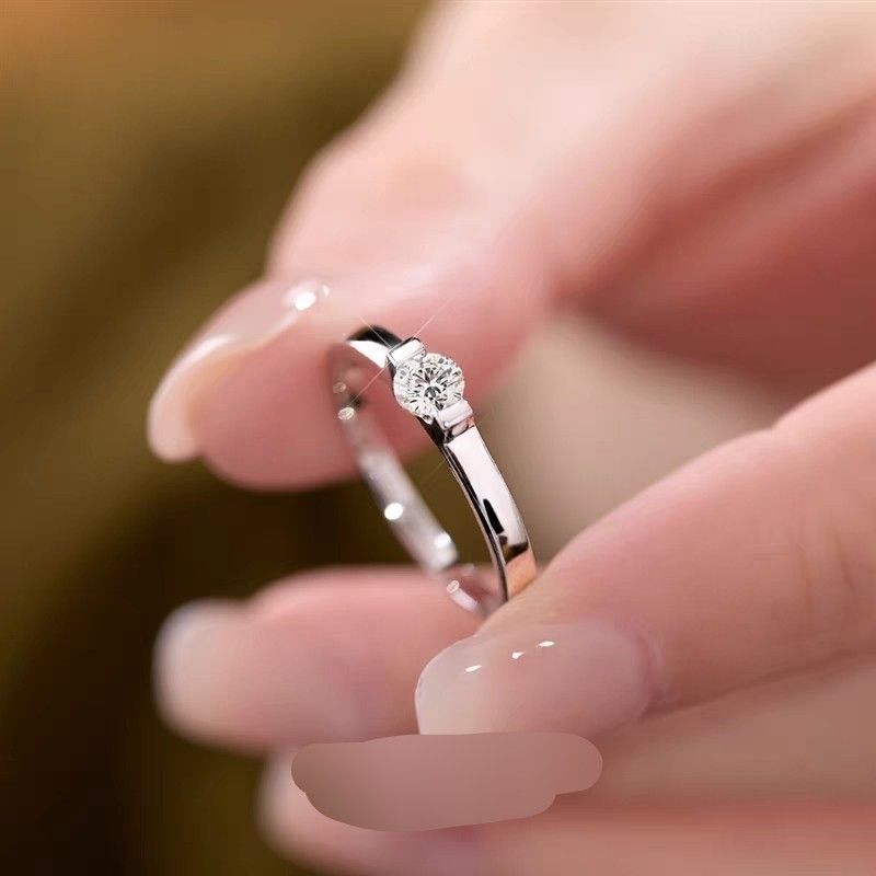 30 Points Aura Simple Elegant Personalized Aperture Design Zircon Diamond Ring Small Man Waist Crossing the Galaxy Proposal Ring