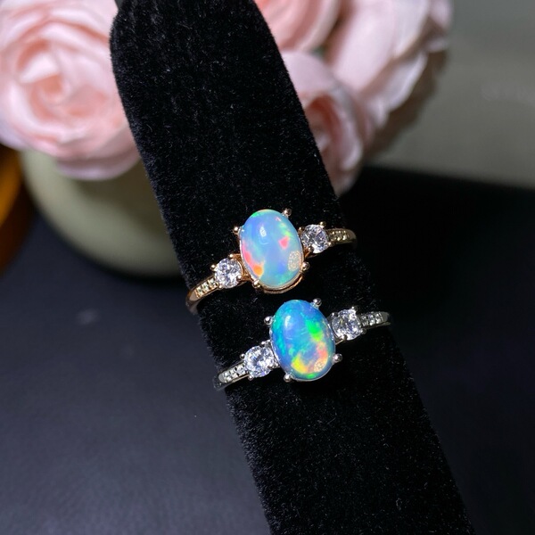 Elegant design ring with zircon