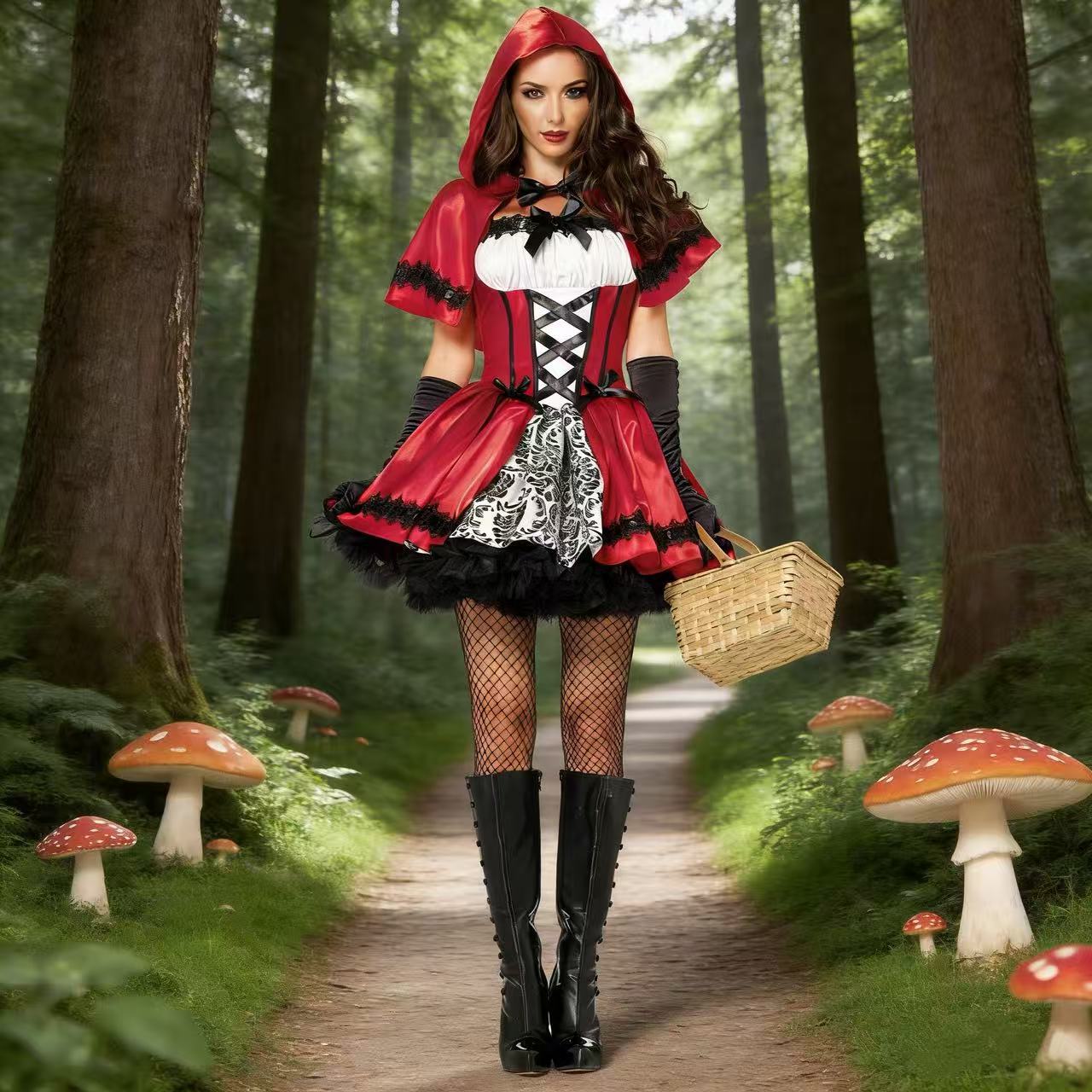 S-Xxl Halloween Little Red Riding Hood Costume New Castle Queen Costume Cosplay Uniform Wolf and Grandma