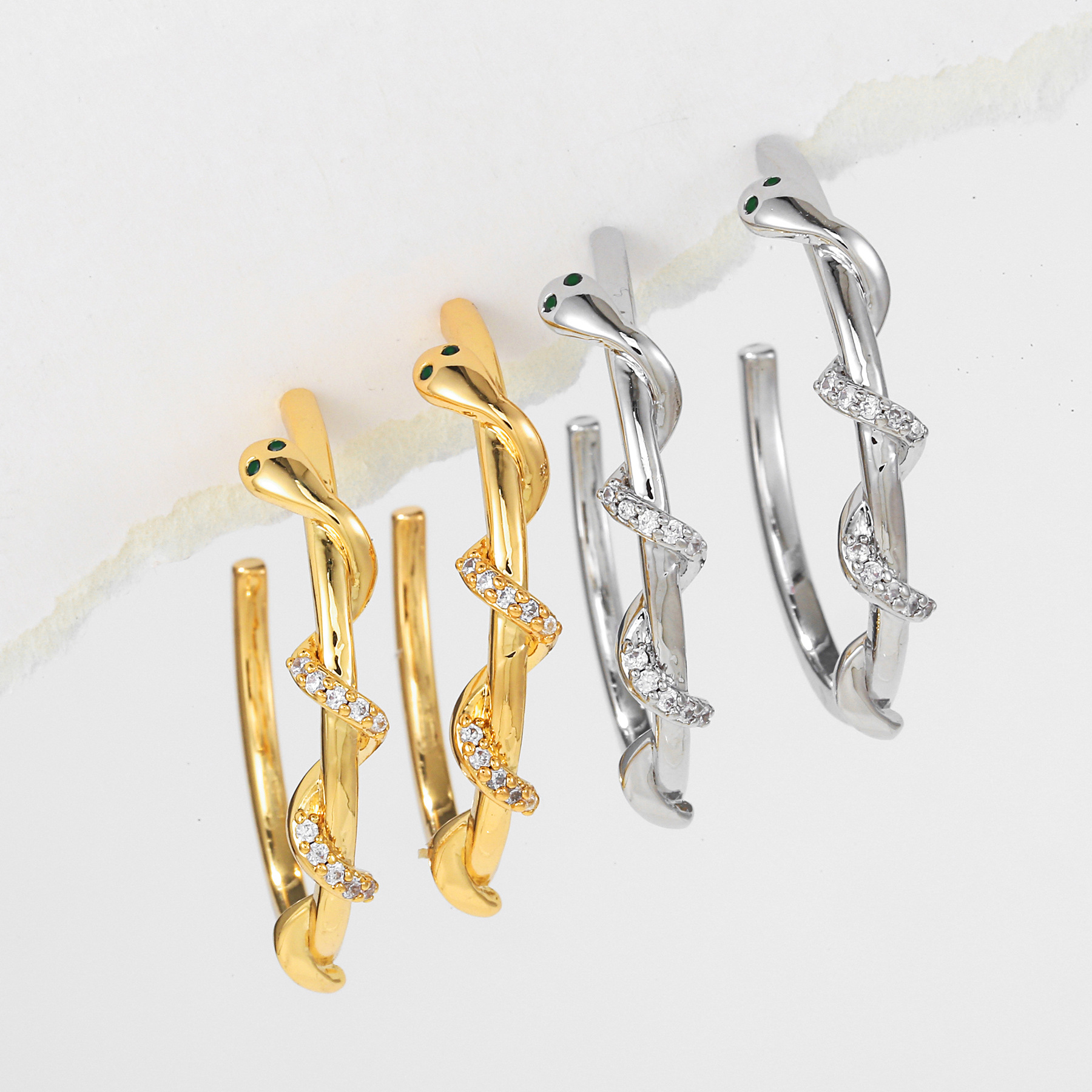 Fashion Round Copper Plating Zircon Earrings 1 Pair