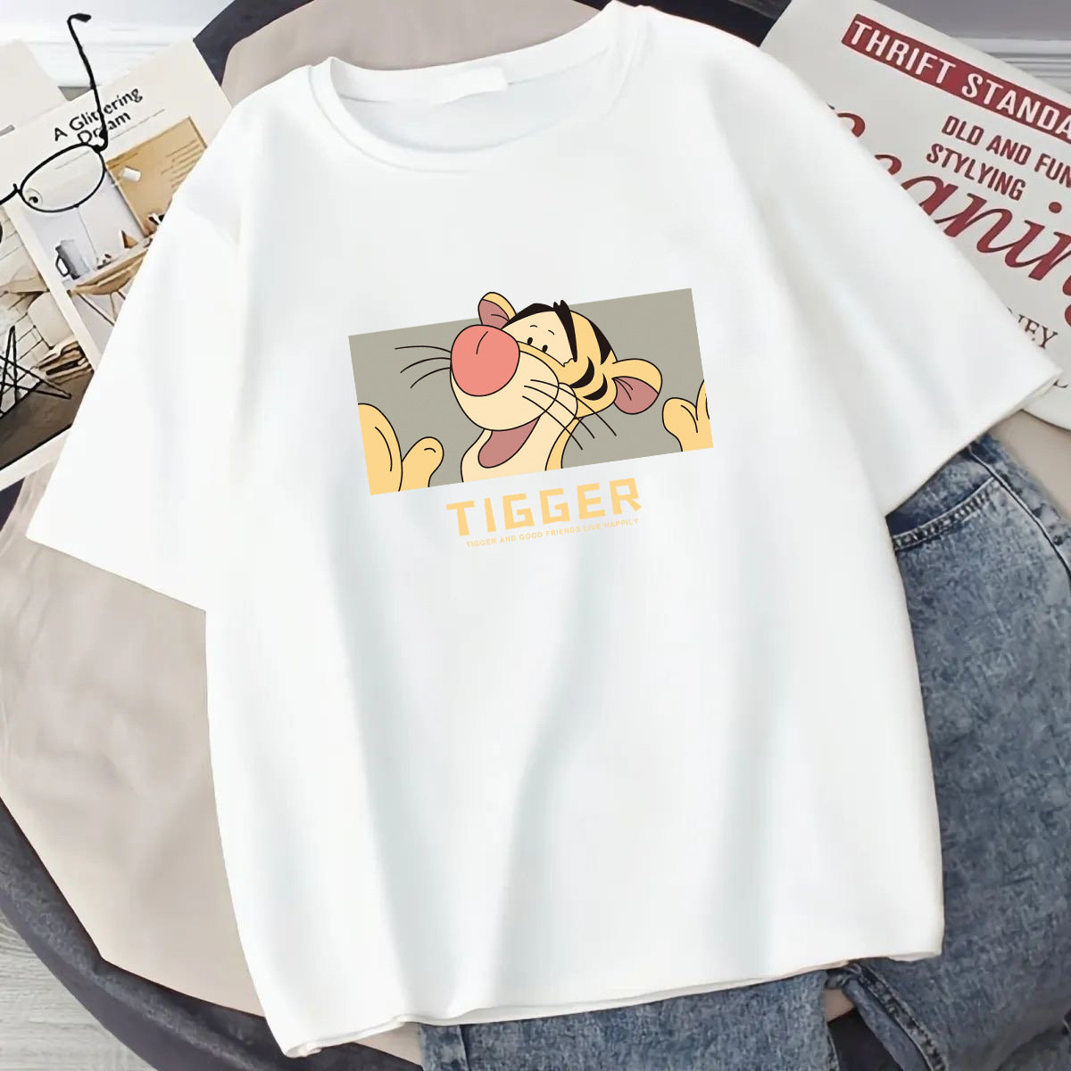 Camiseta de manga corta estilo Hong Kong para mujer, camiseta de manga corta estilo japonés 2026 para hombre y mujer, camiseta blanca versátil y moderna.