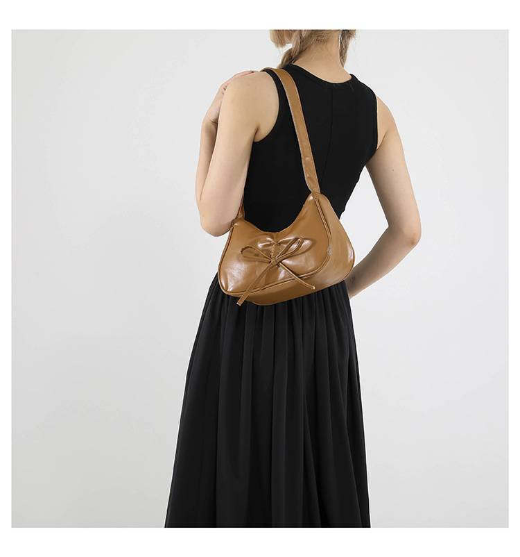 This is a trendy and fashionable single-shoulder crossbody bag with a simple bow design for women's 2024 autumn and winter collection undefined