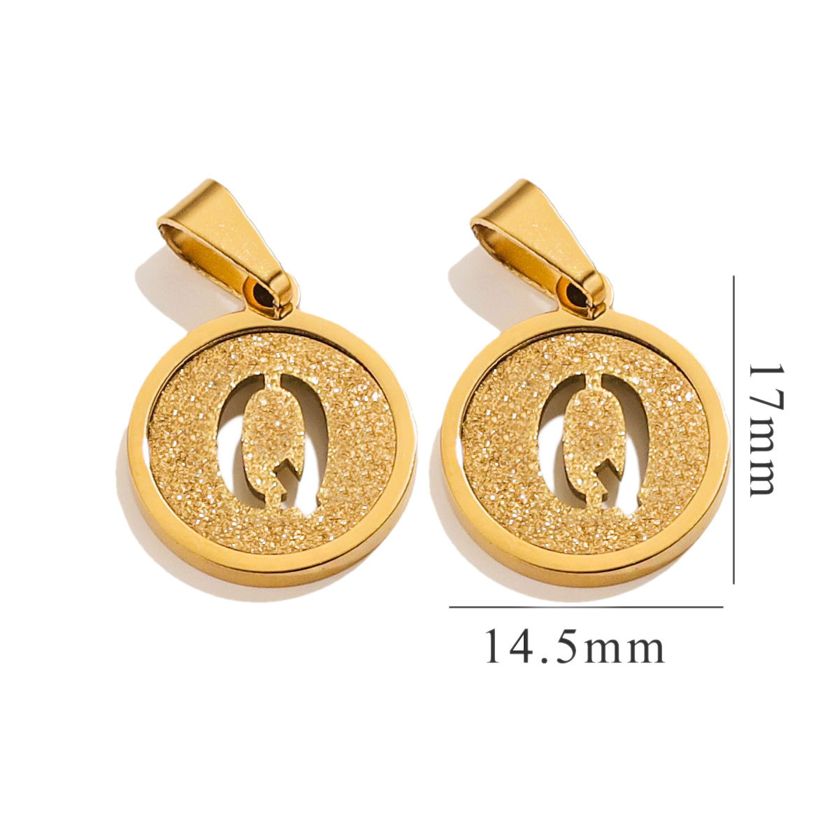 Acero inoxidable redondo prensado 18K titanio acero letras colgante personalidad nicho diseño de moda moda moda DIY joyas colgante