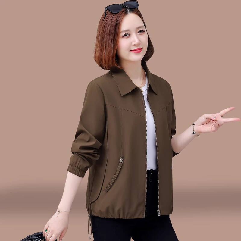 Women's Short Jacket, Spring and Autumn 2025 New Style, Loose Casual Versatile Early Autumn Turn-Down Collar Jacket for Middle-Aged Moms Women's Short Jacket, Spring and Autumn 2025 New Style, Loose Casual Versatile Early Autumn Turn-Down Collar Jacket for Middle-Aged Moms