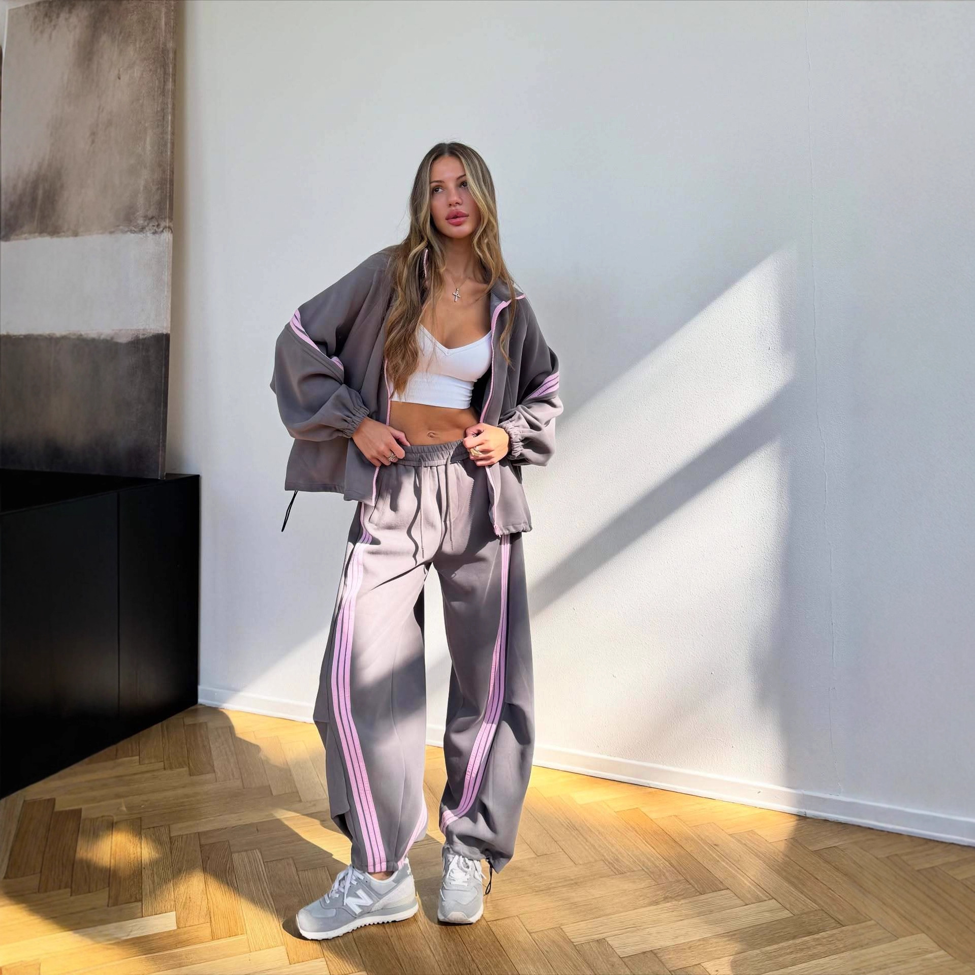 Line Sports Sweatshirt Suit for Women, High-End, Loose, Lazy Style, Niche Oversize Two-Piece Set