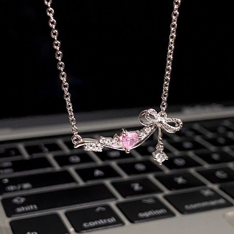 Pink Heart Bow Necklace, Sweet and Cute Girly Heart Clavicle Chain, Light Luxury Niche Design, High-End Jewelry