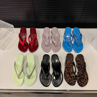 Wedge-Heeled Flip-Flops for Women to Wear Outside 2025 Summer with Skirt Leopard Print Sandals for Small People High-Heeled Sandals
