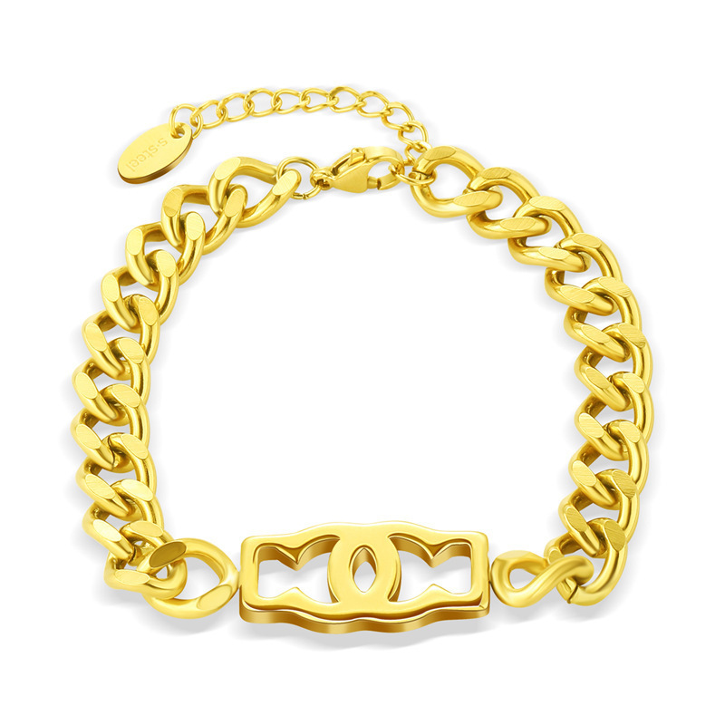 Oferta especial experiencia europea y americana joyería de acero titanio vacío galvanoplastia no decoloración no alérgica joyería pendientes collar fábrica al por mayor