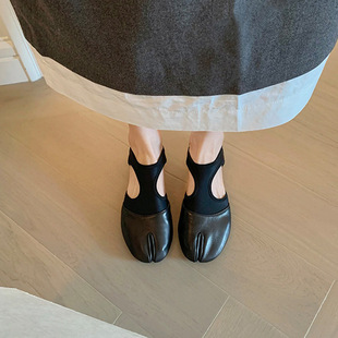 ��ɫ�͹�ƴ���пհ������ֺ�i��ЬŮ�ļ��⴩�n�欔����ƽ�׆�Ь