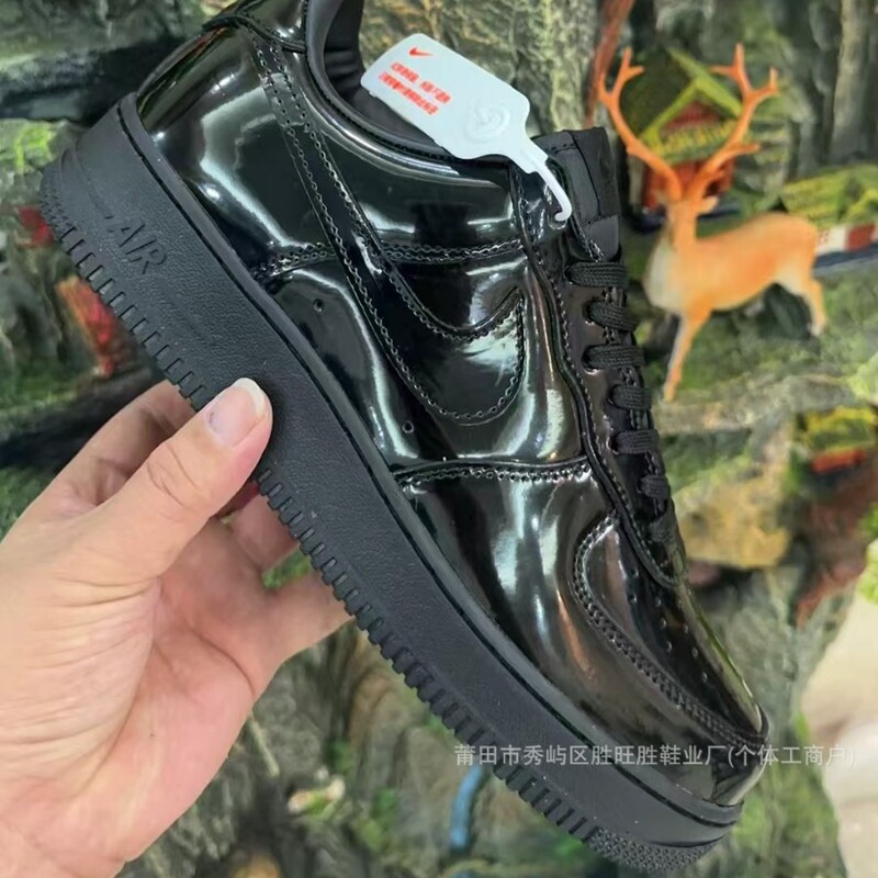 Putian shoe factory foreign trade orders for high-quality Air Force F1 sneakers, new basketball shoes, casual shoes for cross-border sales Putian shoe factory foreign trade orders for high-quality Air Force F1 sneakers, new basketball shoes, casual shoes for cross-border sales