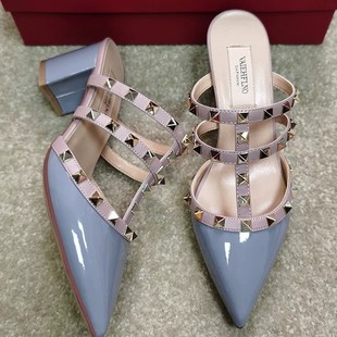 ���^�Tᔰ���ЬŮ�⴩2025���¿��ļ��r�д���ȹ�Ӵָ�����Ь�߸�