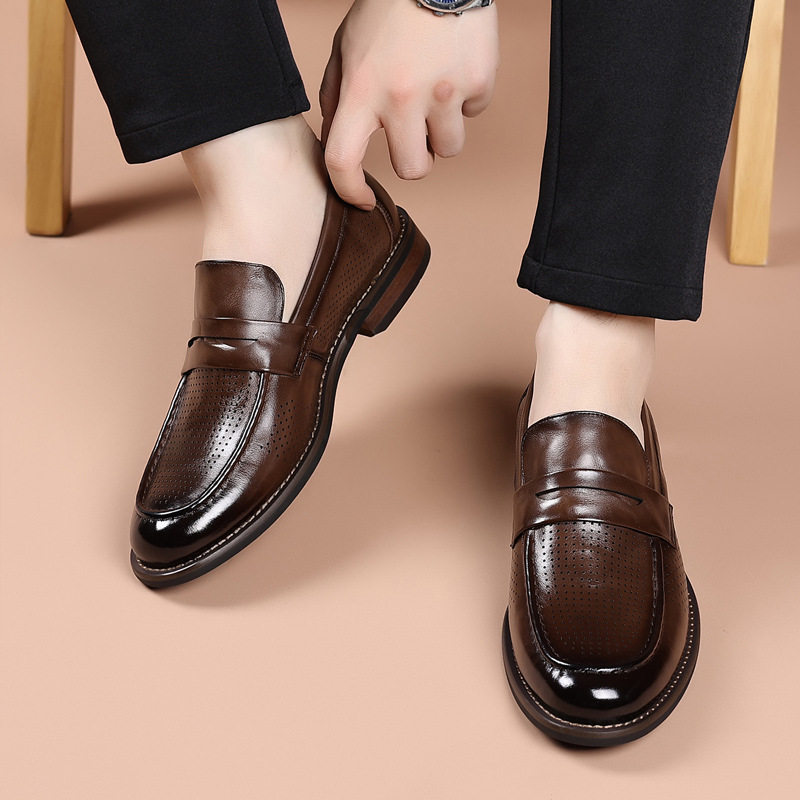 Sandal nam da bò lớp đầu khoét lỗ thoáng khí, đế bằng gỗ tự nhiên, kiểu lười — Sandal màu nâu, Sandal đen
