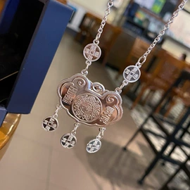 手镯;项链;手链