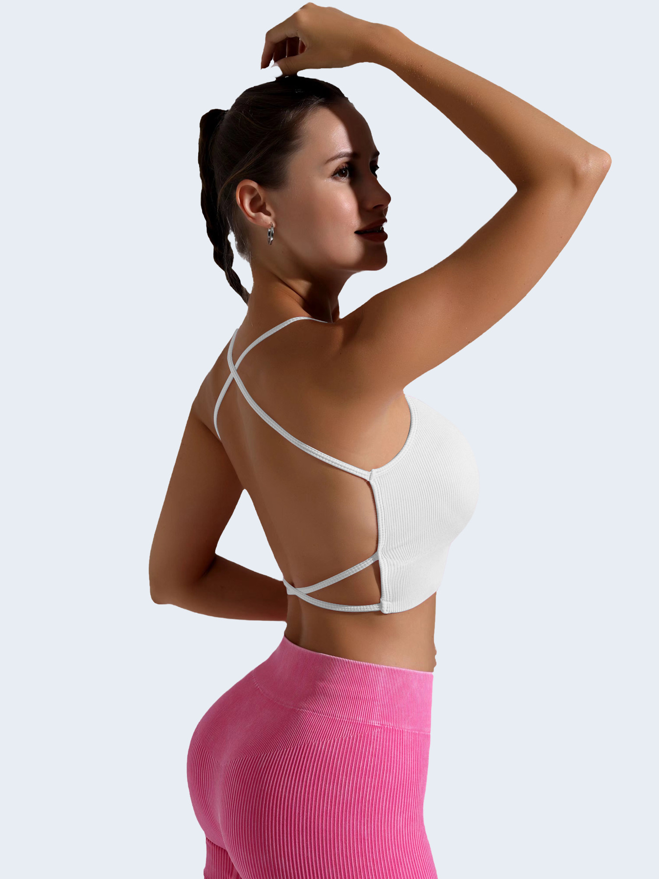 Breathable Yoga Sports Bra With Cross Back And Shock Absorption_voghion.com