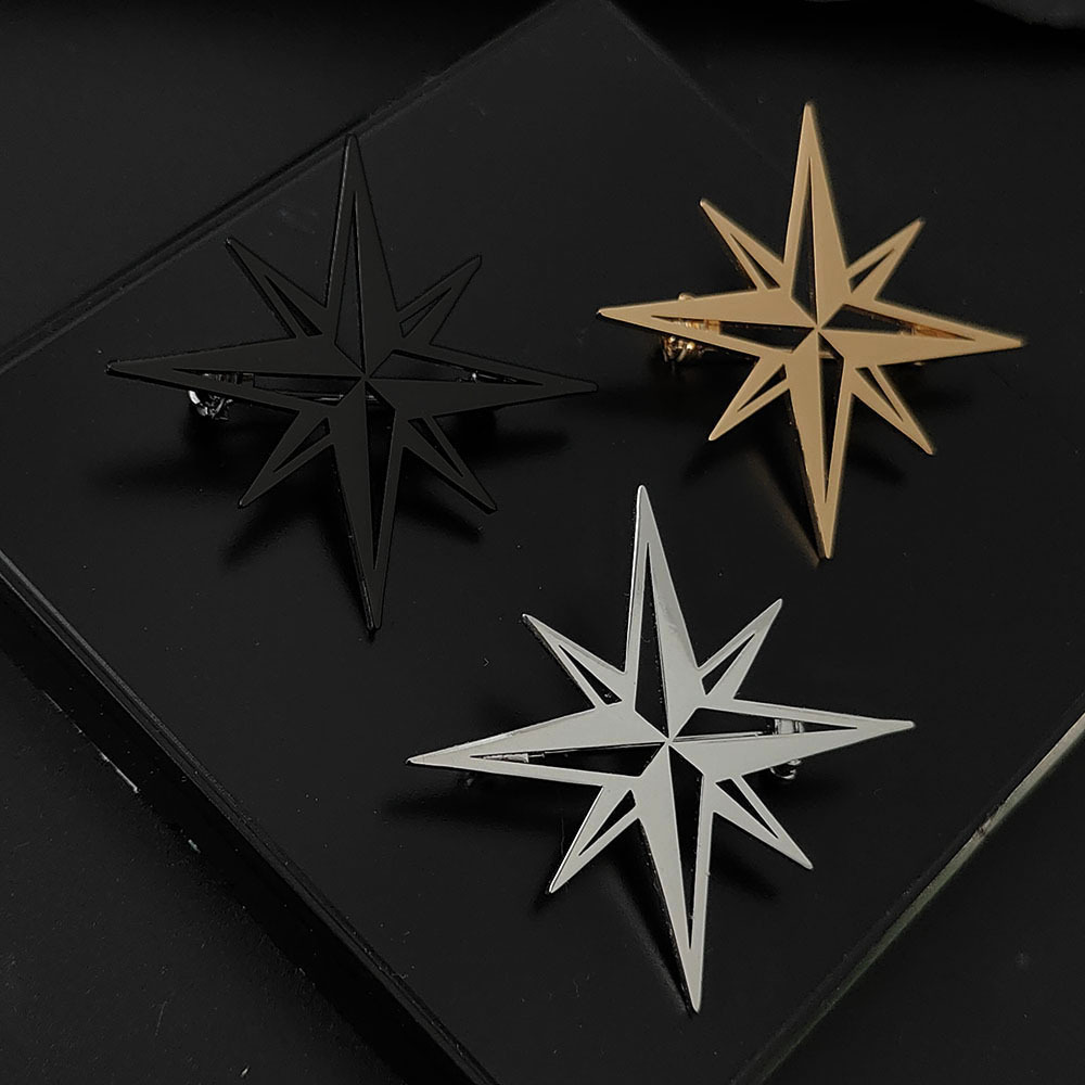 Spilla stella a otto punte elegante per donna design minimal_voghion.com