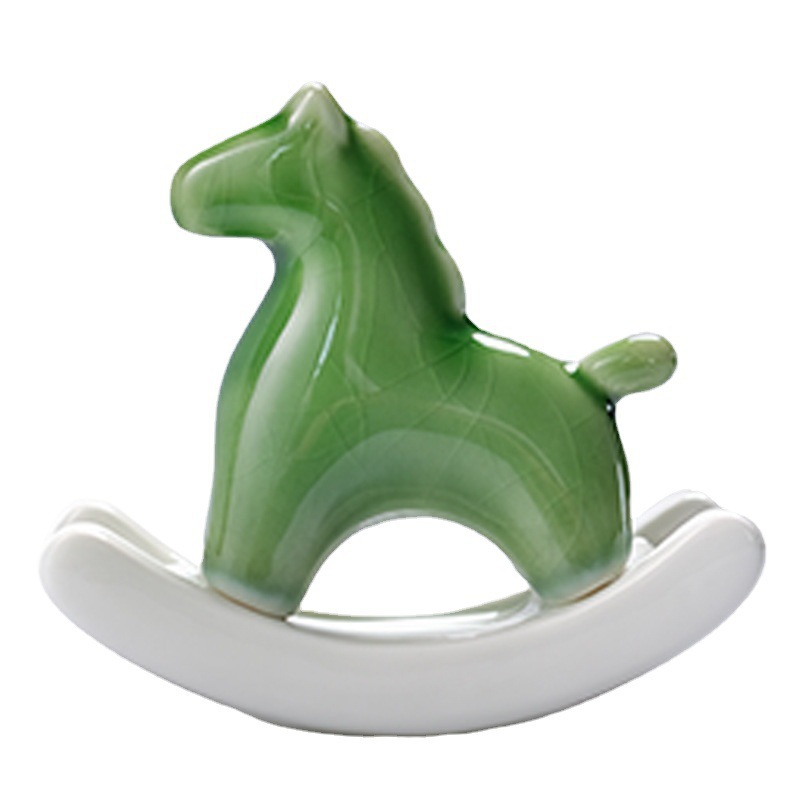 Cerámica verde caballo té mascota decoración boutique creativo mecedora pony decoración del hogar sala de estar estudio decoración del hogar