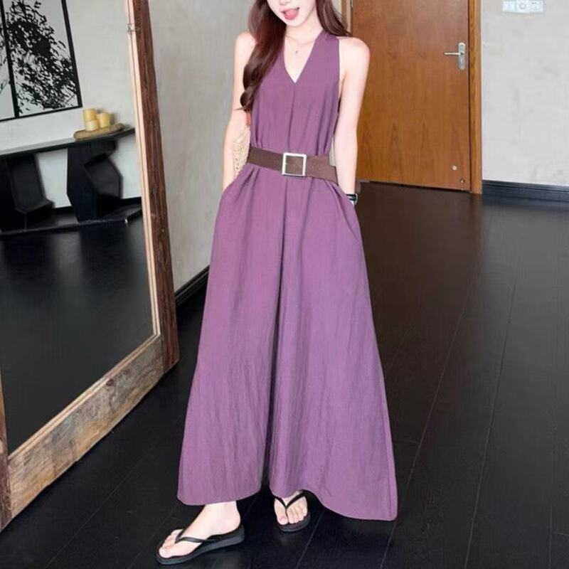 时尚御姐风穿搭V领挂脖连衣裙女夏季小众设计感无袖收腰显瘦长裙|undefined