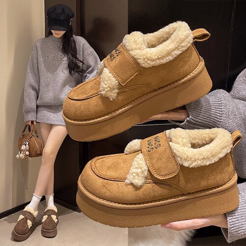 Fluffy lined cotton shoes with thick soles, cashmere snow boots, leather and fur integrated short boots, warm lined single shoes, casual shoes