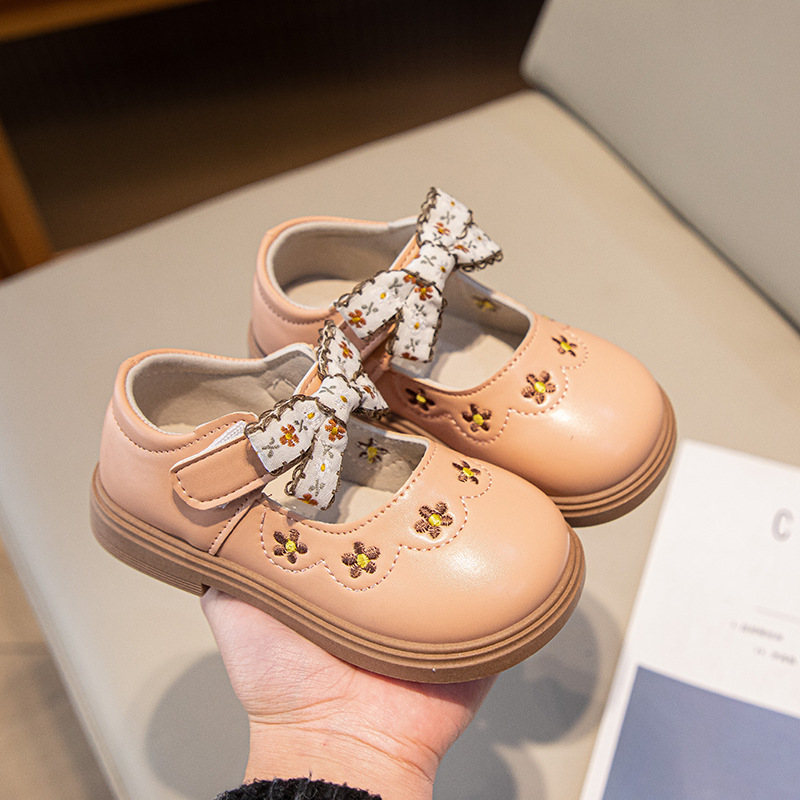 Zapatos de cuero para niñas zapatos de princesa de arco para niños primavera y otoño 2024 nuevos zapatos para niñas zapatos de sol para bebés image 5