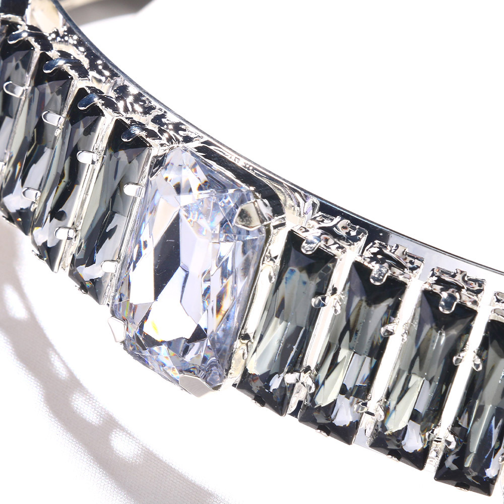 Europeo y americano elegante joyería traje de alto grado exagerado cuadrado collar simple pendientes joyería conjunto de joyas