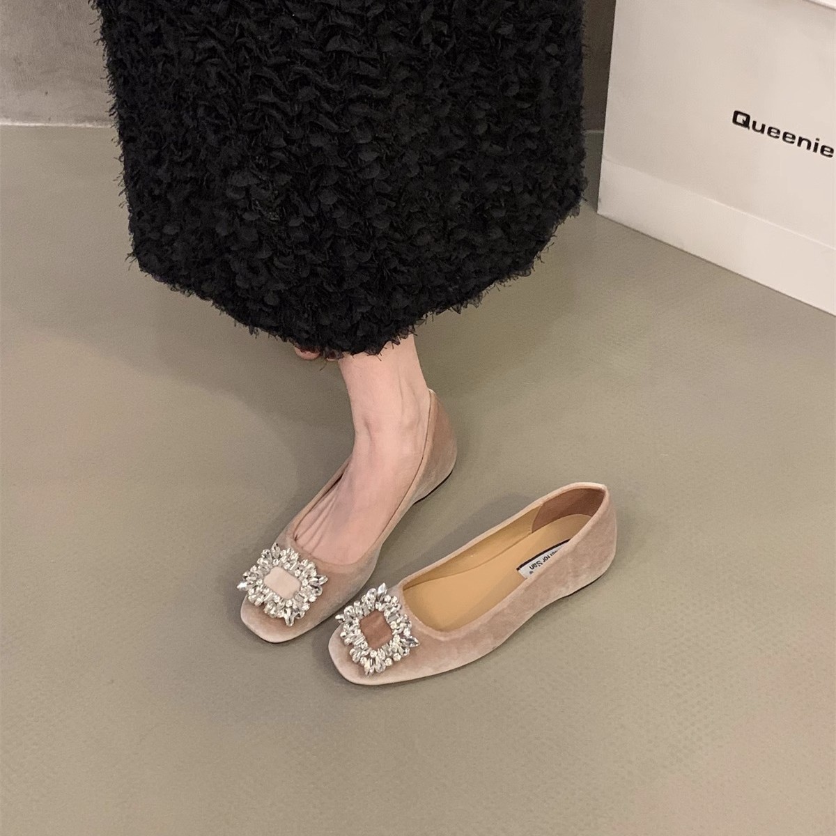 Aumentar la altura interior de suede de diamante zapatos franceses zapatos de mujer 2025 nuevos zapatos de primavera y otoño zapatos de noche zapatos de viaje negro