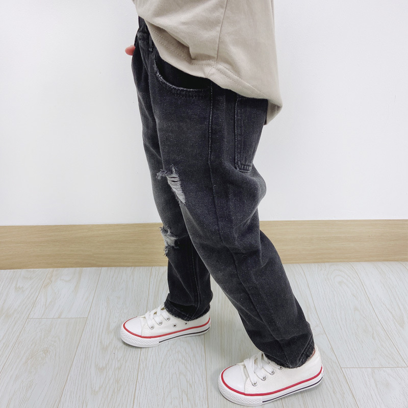 22115 black skinny pants w.jpg