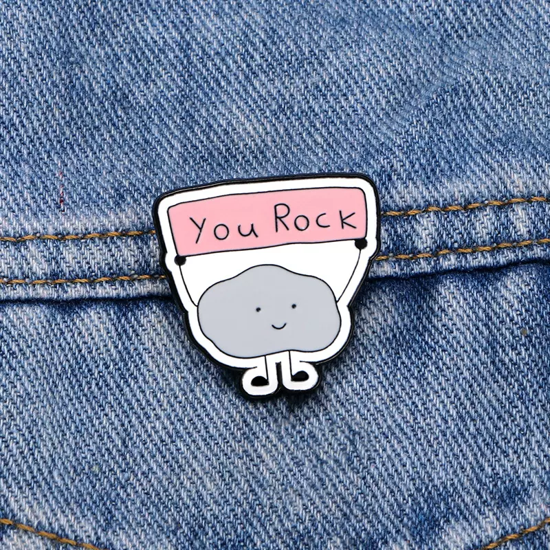 卡通可爱乌云徽章英文ROCK裤腰改小时尚胸针女防走光免缝服饰配件