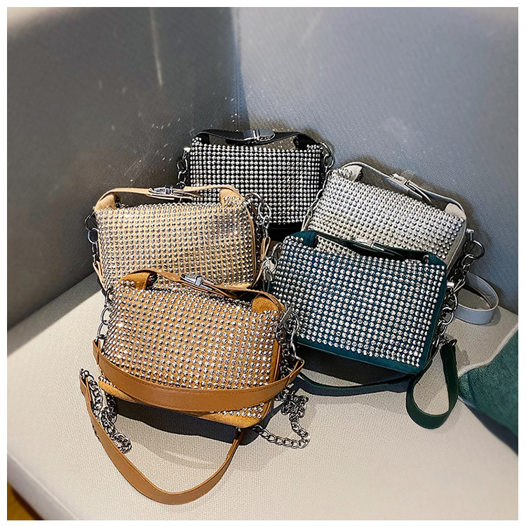 Women's Small Pu Leather Rhinestone Solid Color Streetwear Cylindrical Lock Clasp Shoulder Bag Crossbody Bag Chain Bag display picture 5