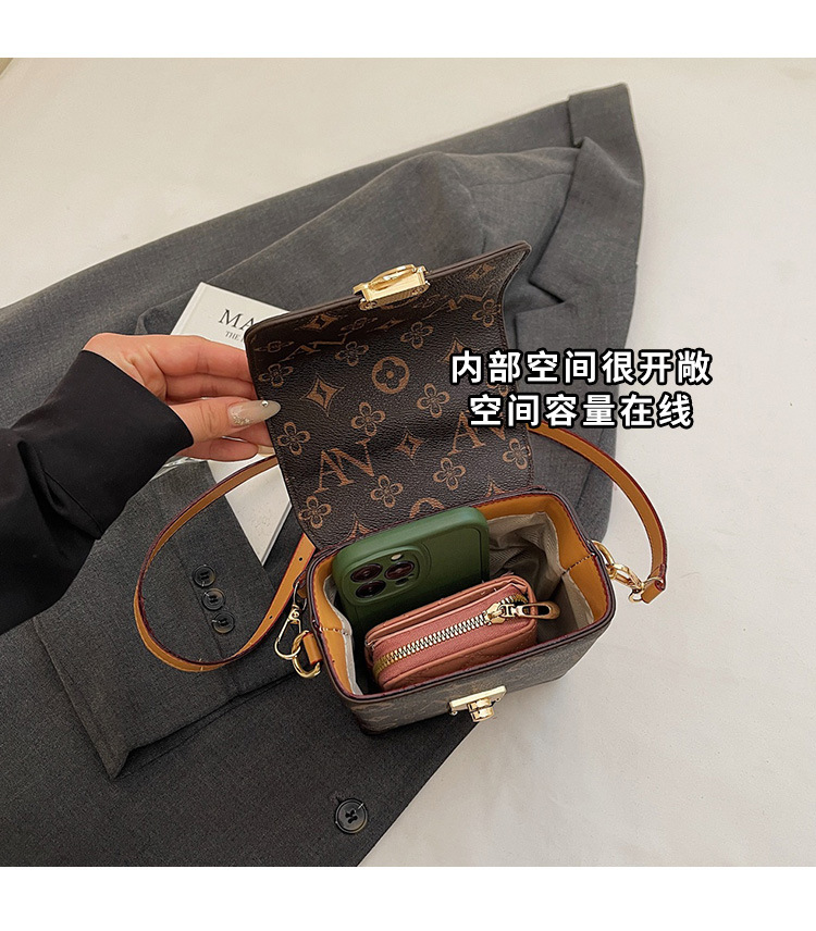 A new Korean-style versatile and simple single-shoulder crossbody bag for women in the summer of 2025, featuring a Korean-style mobile phone bag undefined