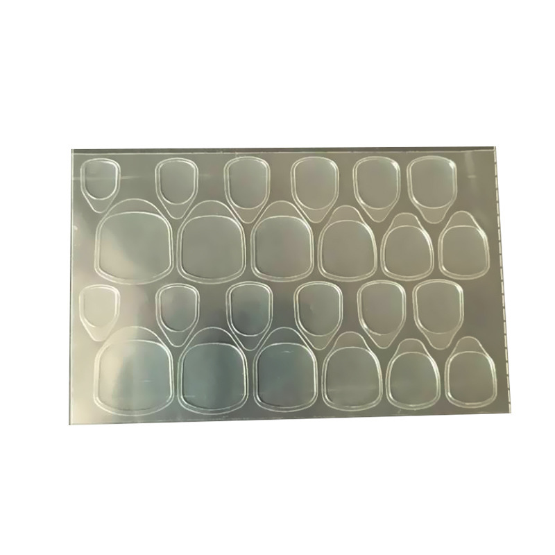 El pegamento de las uñas se puede usar para cambiar el relleno de gel.