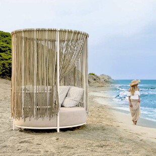 Courtyard Furniture Rattan Bed Sofa Garden Leisure Big Homestay Hotel Lying Outdoor Round Balcony Outdoor Beach