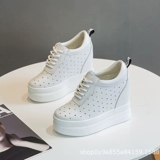 Универсальные белые туфли на толстой подошве из натуральной кожи 11 см, поднимающие внутреннюю высоту, универсальные сандалии с дырками в Корейском стиле, облегающие длинные женские туфли