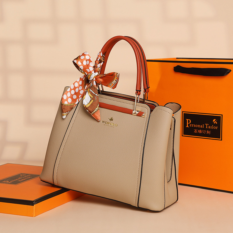 Bag Women's Middle-aged Women's Bag 2024 New Entry Luxury Brand Elegant Large Capacity Wedding Bag Mother's Handbag 938