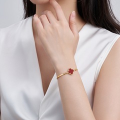 四つ葉のクローバーブレスレットローズゴールド韓国スタイルファッションシンプルな個性女性チタン鋼ブレスレットチェーンアクセサリーメーカージュエリー卸売