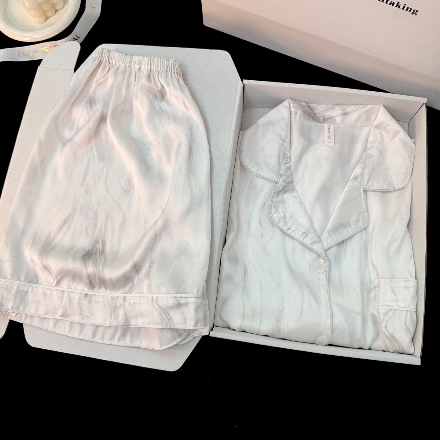 Men's silk pijama made of satin